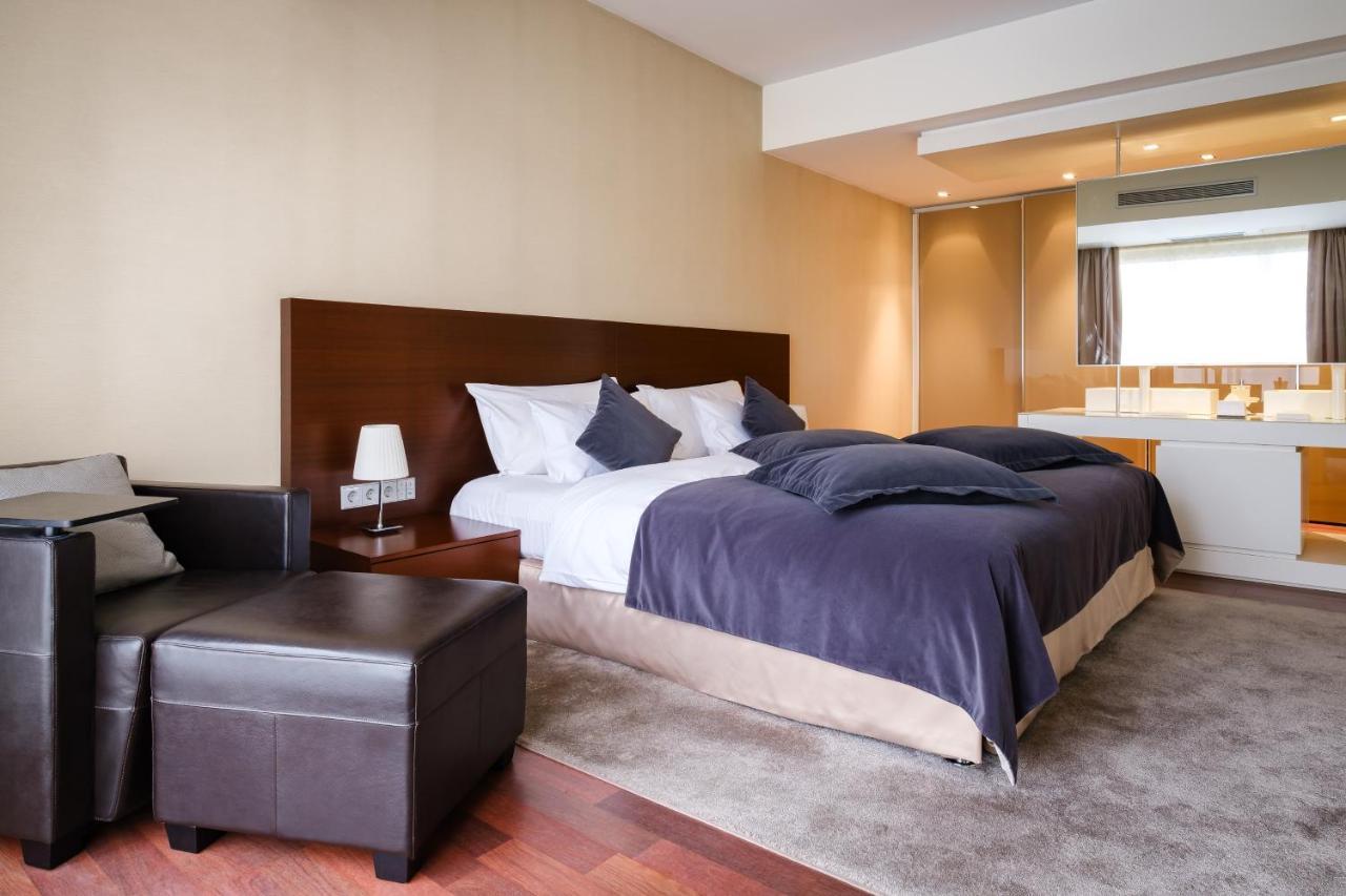 Park Hotel Αλμάτι Εξωτερικό φωτογραφία