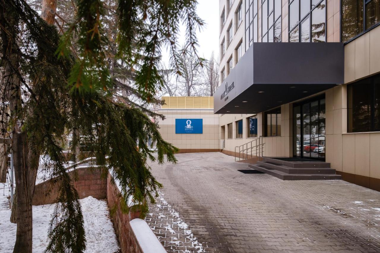 Park Hotel Αλμάτι Εξωτερικό φωτογραφία