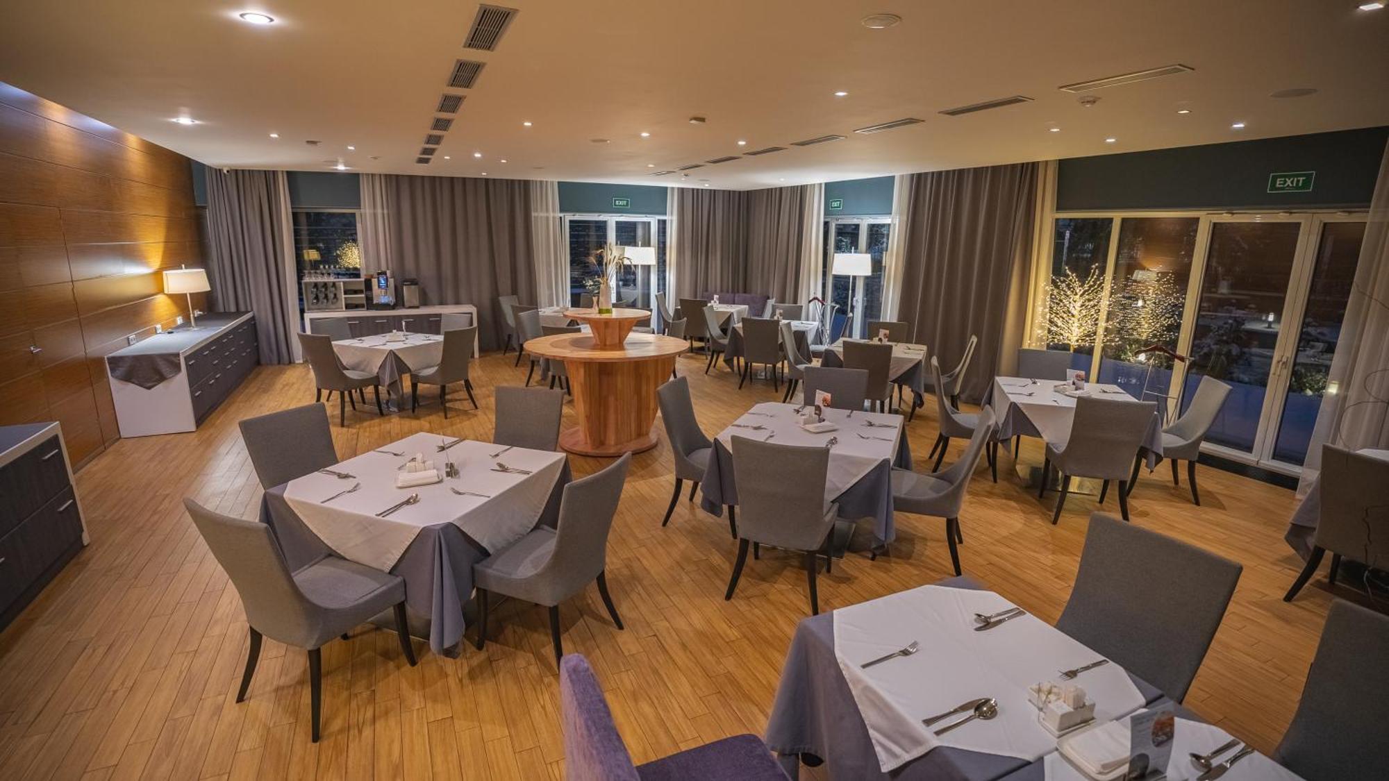 Park Hotel Αλμάτι Εξωτερικό φωτογραφία