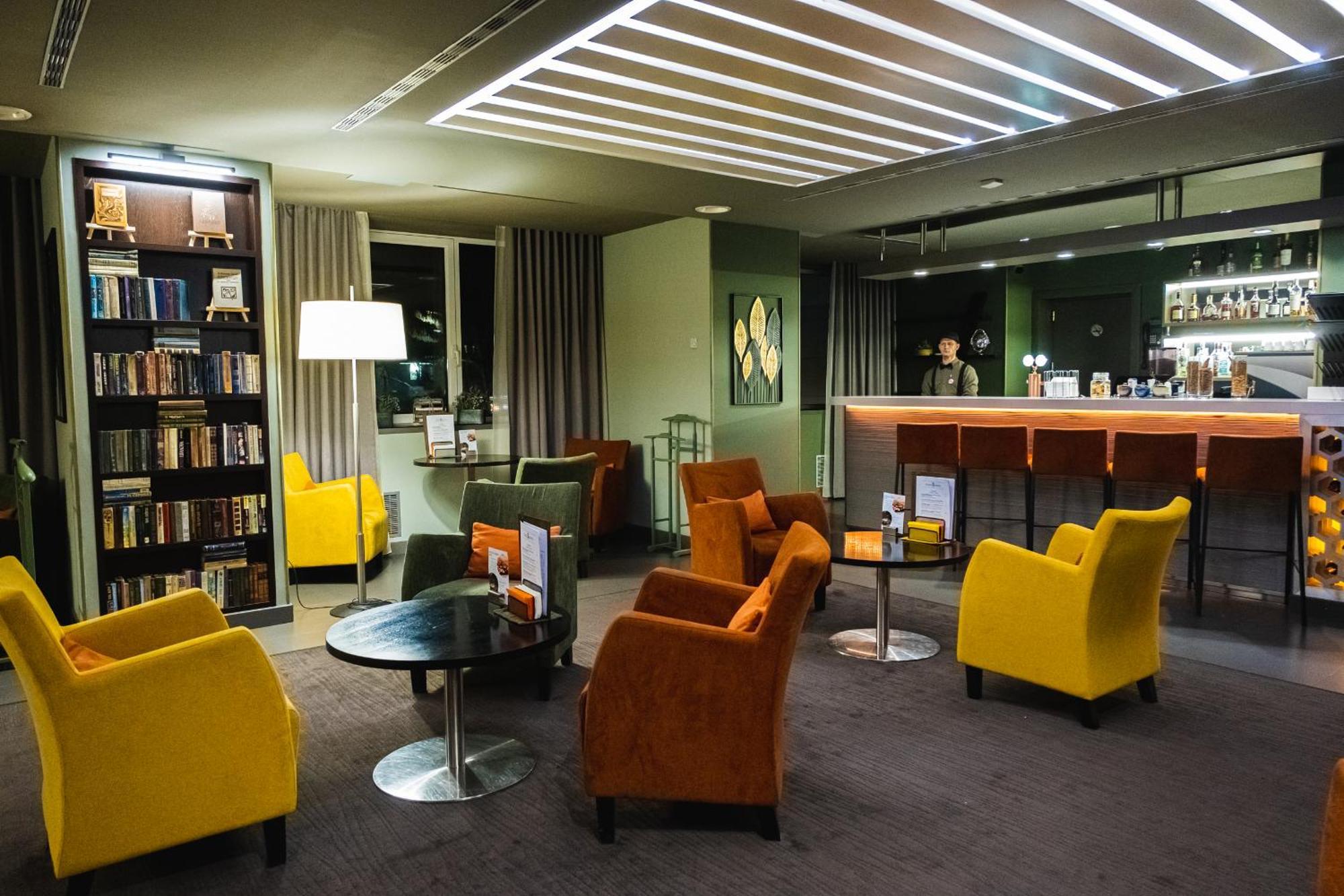 Park Hotel Αλμάτι Εξωτερικό φωτογραφία